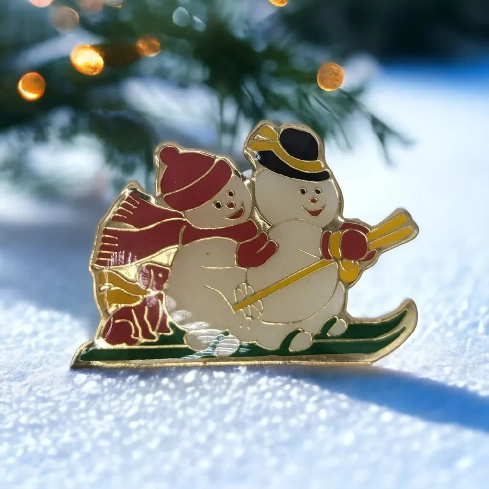 Vintage Christmas Holiday Enamel Brooch Pin Mr & Mrs Snowman Sledding Skiing - Picture 1 of 5